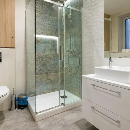 Fancy Apartments With Lift And A/C Краків Екстер'єр фото