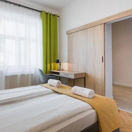 Fancy Apartments With Lift And A/C Краків Екстер'єр фото