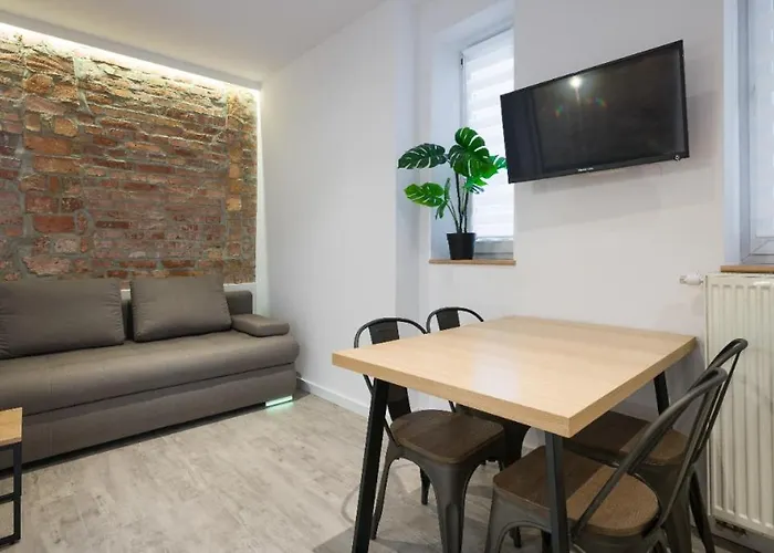 Fancy Apartments With Lift And A/C